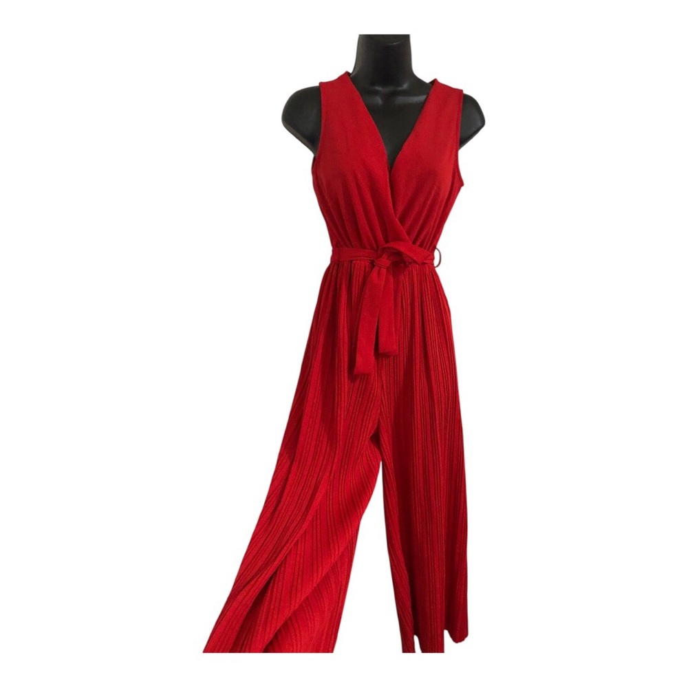 Vibrant holiday red v-front belted sleeveless jumpsuit size small new